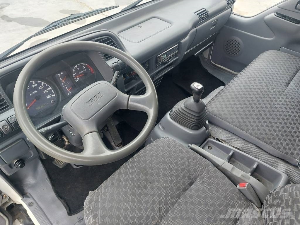 Isuzu NPR 85 Camiões caixa cortinas laterais