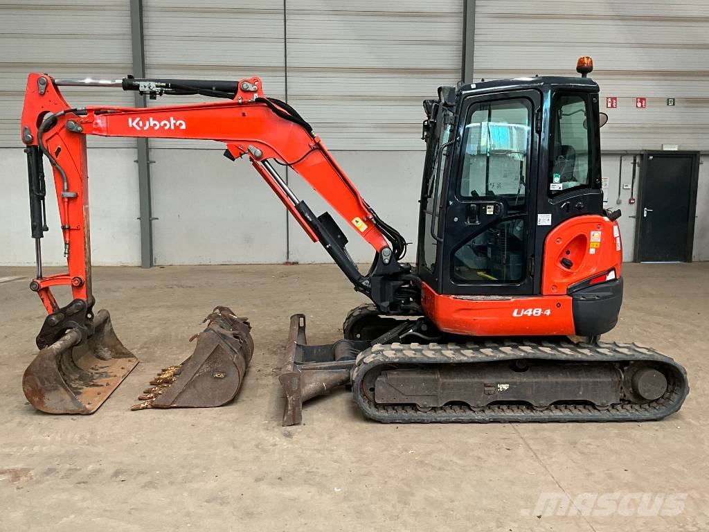 Kubota U 48-4 حفارات صغيرة أقل من 7 طن (حفارات صغيرة)