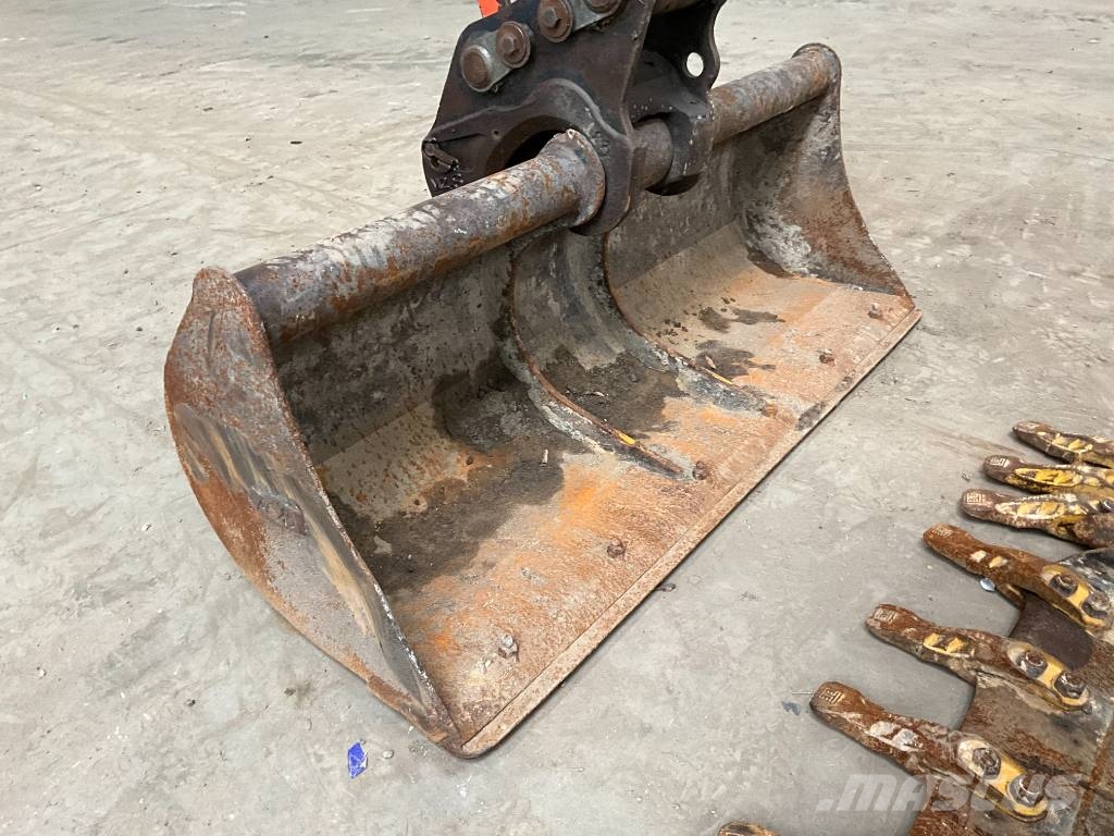Kubota U 48-4 حفارات صغيرة أقل من 7 طن (حفارات صغيرة)