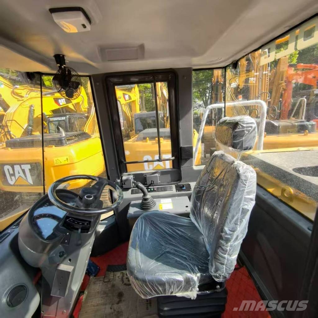 SDLG L956F Wheel loaders