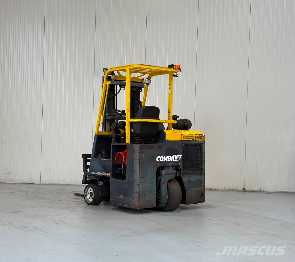 Combilift CB3000 LPG Chariot multidirectionnel