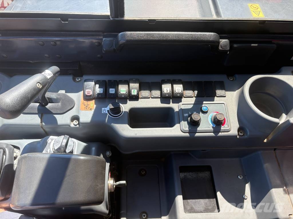 Yanmar SV 60 حفارات صغيرة أقل من 7 طن (حفارات صغيرة)