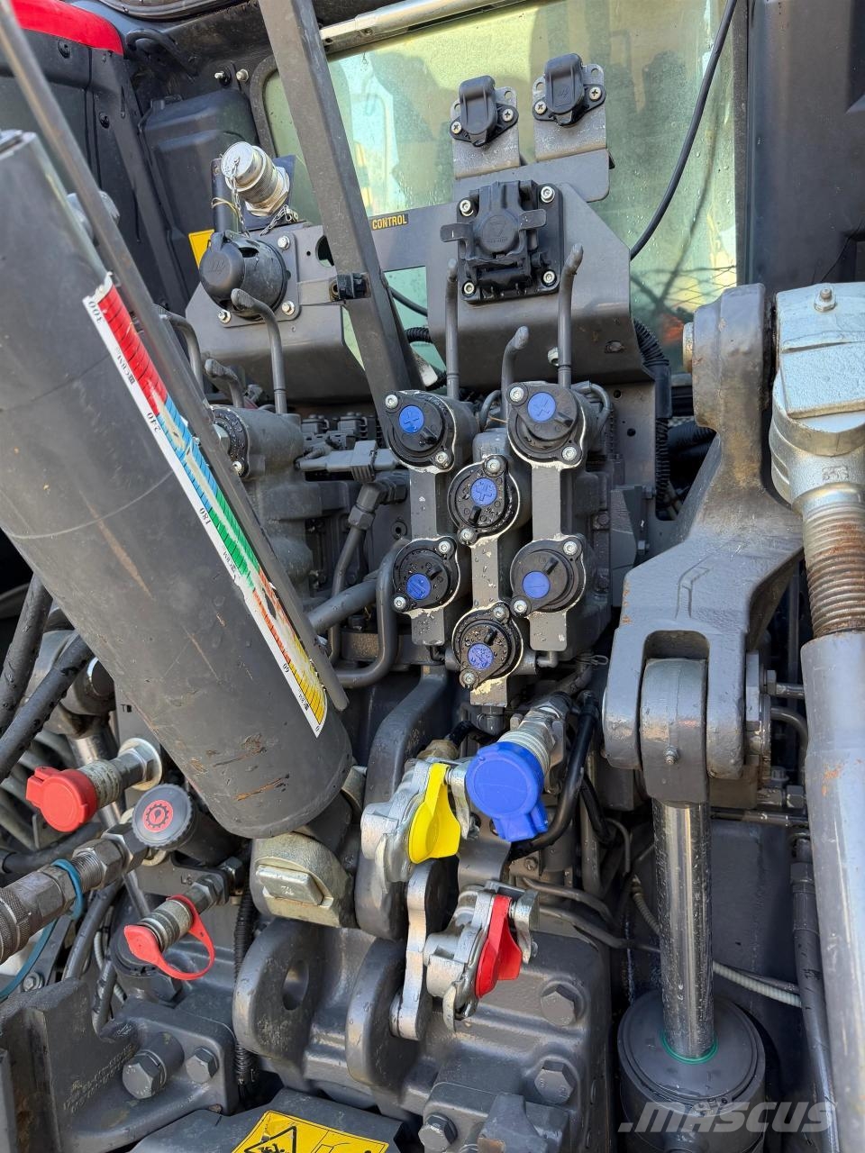 Massey Ferguson 8732S Dyna-VT Exclusive GPS Gewährleist bis 3500Bh الجرارات