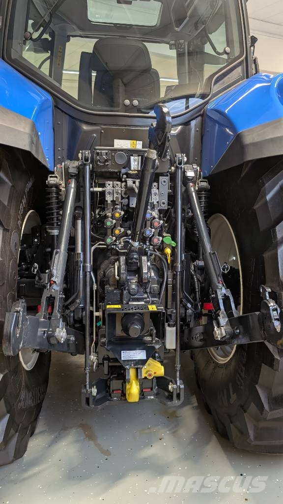 New Holland T7.300 Kampanjmaskin! Traktorid