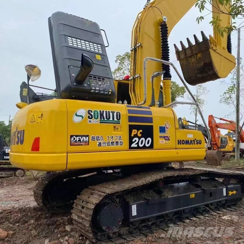 Komatsu PC 200 대형 굴삭기 29톤 이상