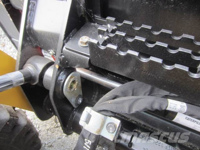 CAT 226 D3 Φορτωτάκια