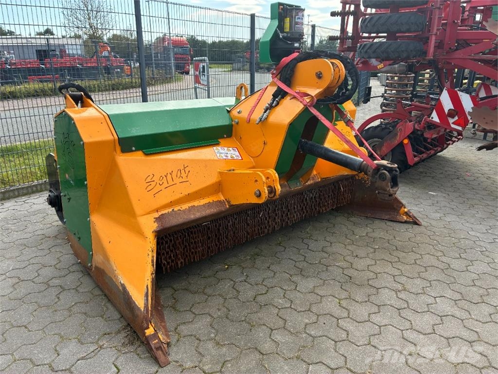 Sonstige Serrat Farmland-5 T3000 Muut maatalouskoneet