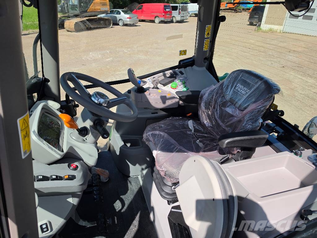 Deutz-Fahr 6135 C TTV WARRIOR Tractors