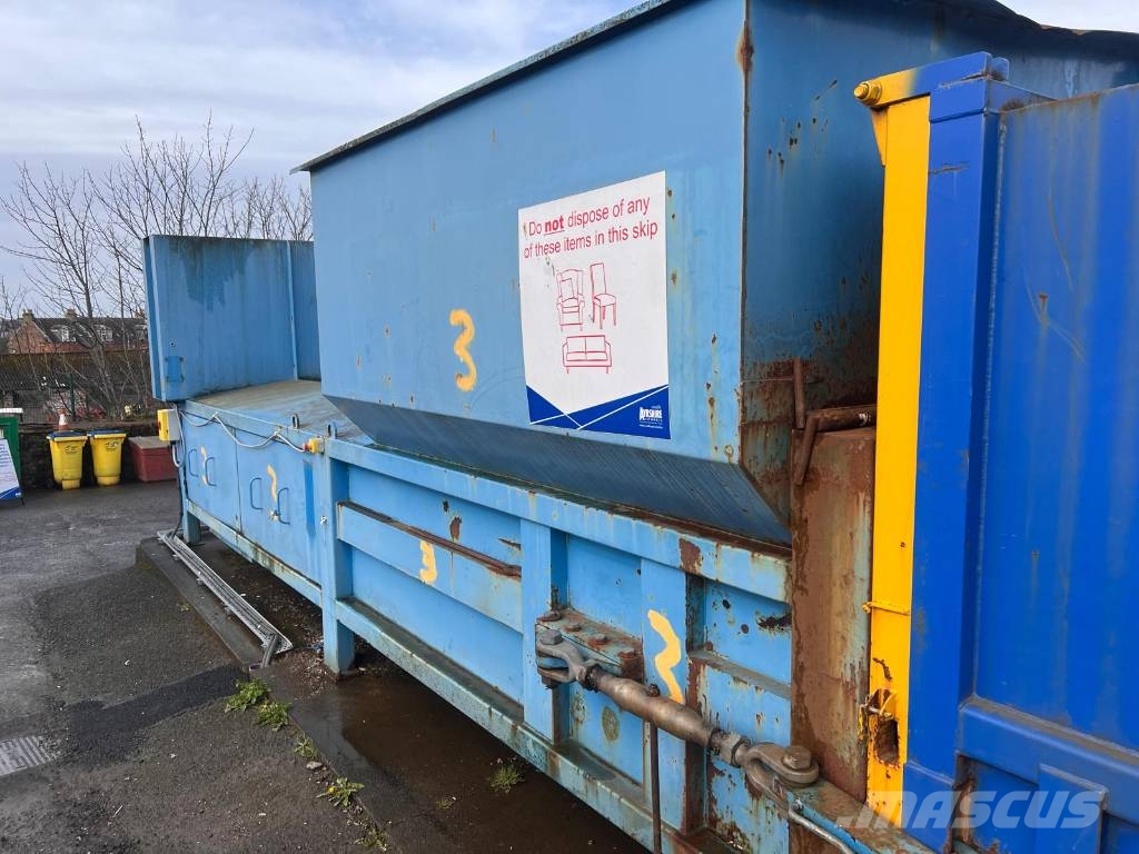 Compoman Skip Compactor Prügipressid