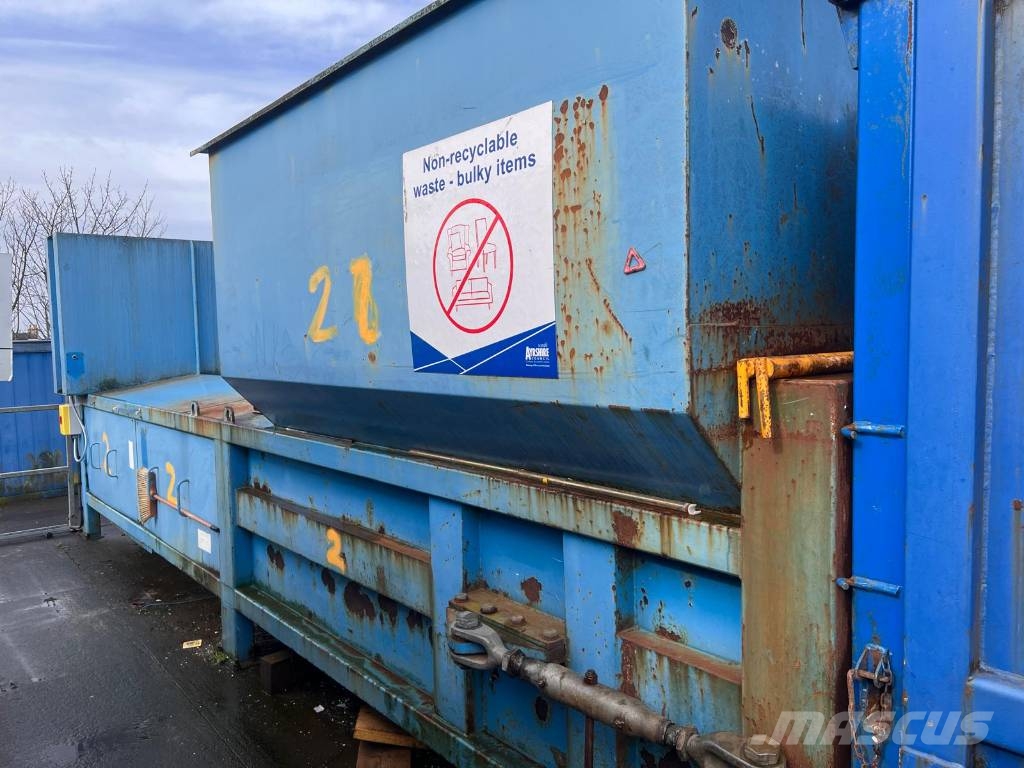 Compoman Skip Compactor Prügipressid
