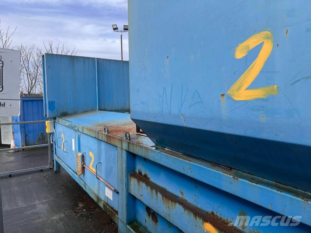 Compoman Skip Compactor Prügipressid