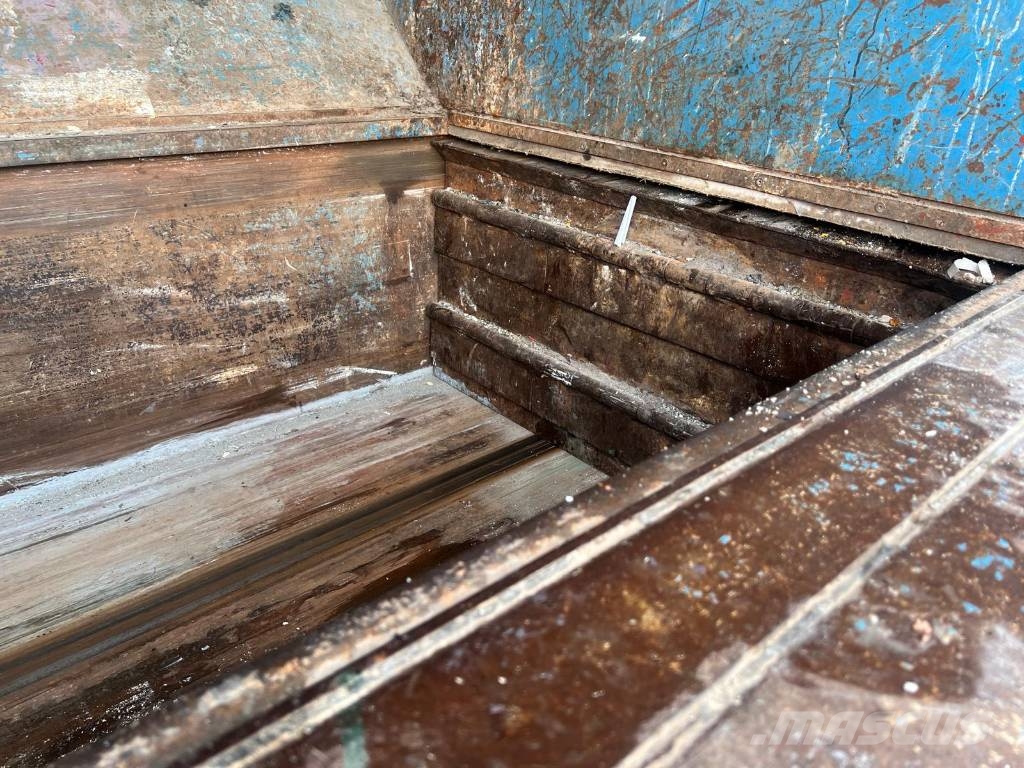 Compoman Skip Compactor Prügipressid