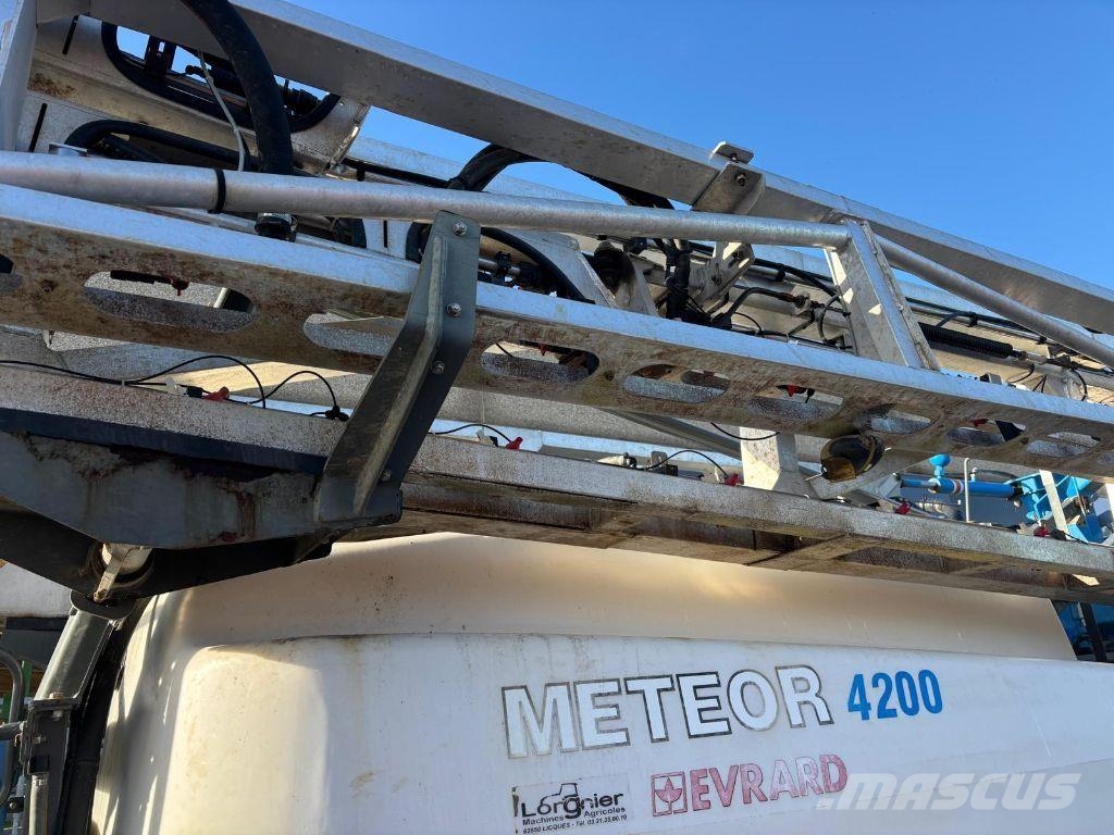Evrard Meteor 4200 / 36m / 14 000ha Trailersprøjter