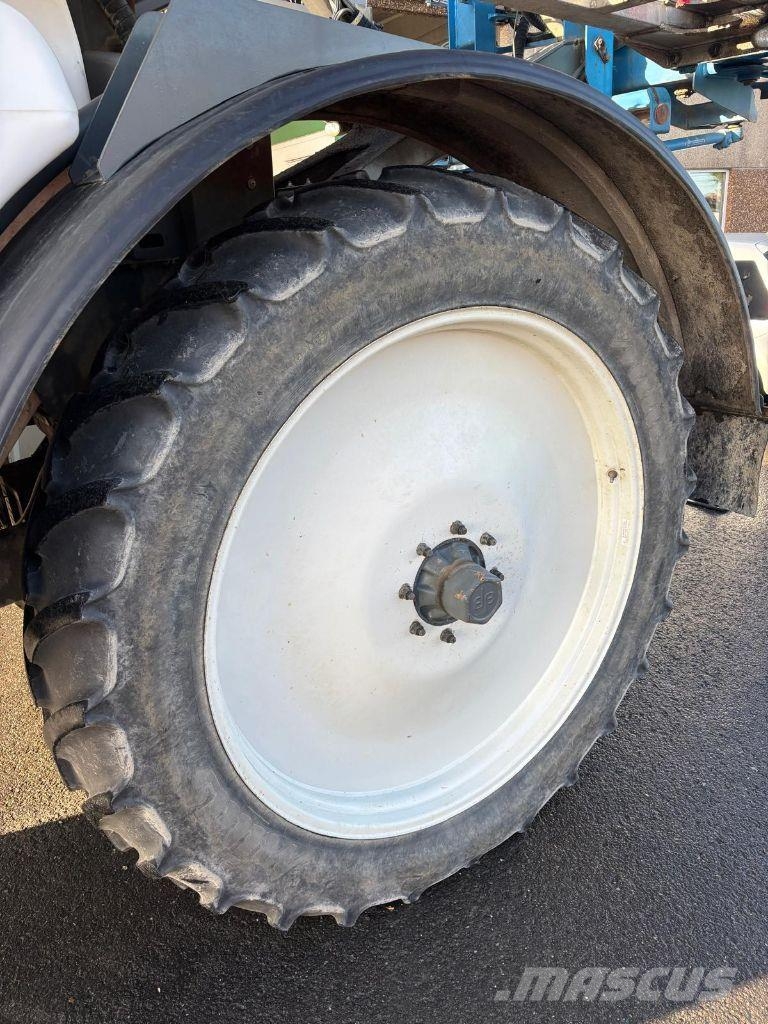 Evrard Meteor 4200 / 36m / 14 000ha Çekilir pülverizatörler