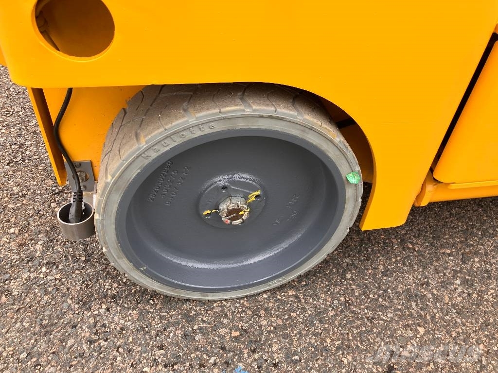 HAULOTTE COMPACT10 - NEW BATTERIES 4 NEW WHEELS Šķerveida pacēlāji