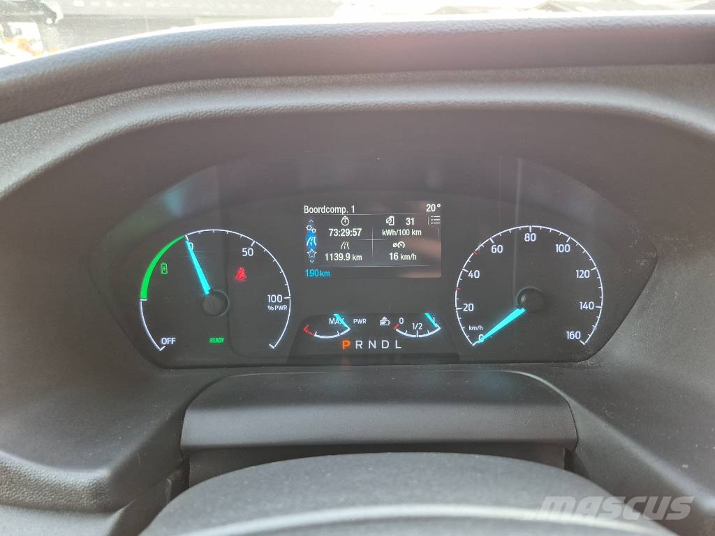 Ford Transit 350 L4H3 Trend 68 kWh شاحنة مقفلة