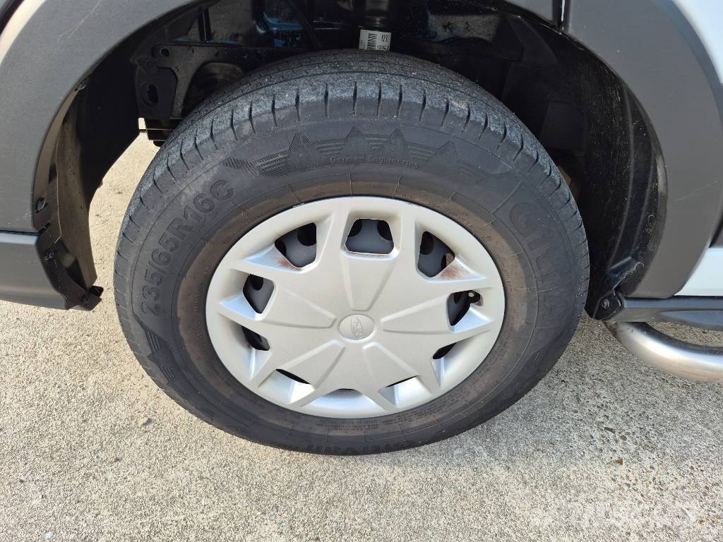Ford Transit 350 L4H3 Trend 68 kWh شاحنة مقفلة