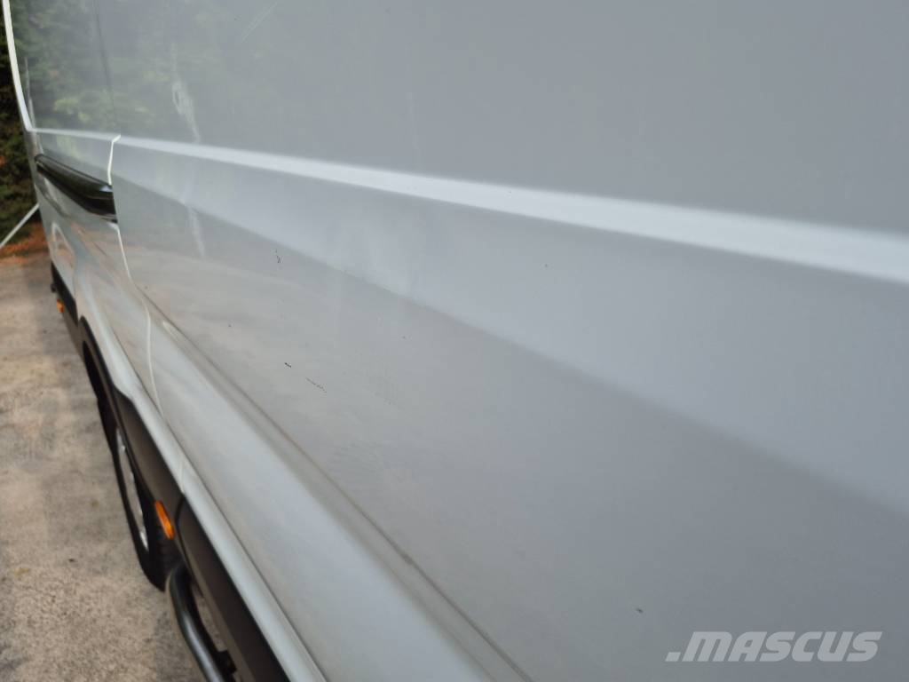 Ford Transit 350 L4H3 Trend 68 kWh شاحنة مقفلة