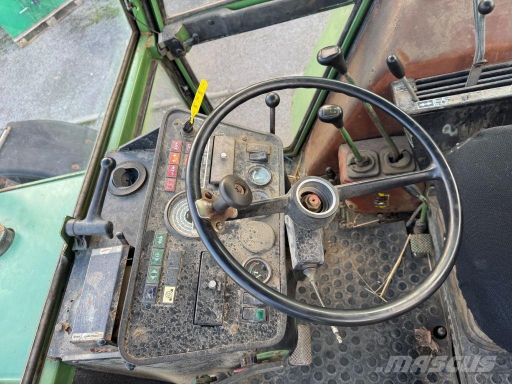 Fendt FAVORIT 612 LSA Traktori
