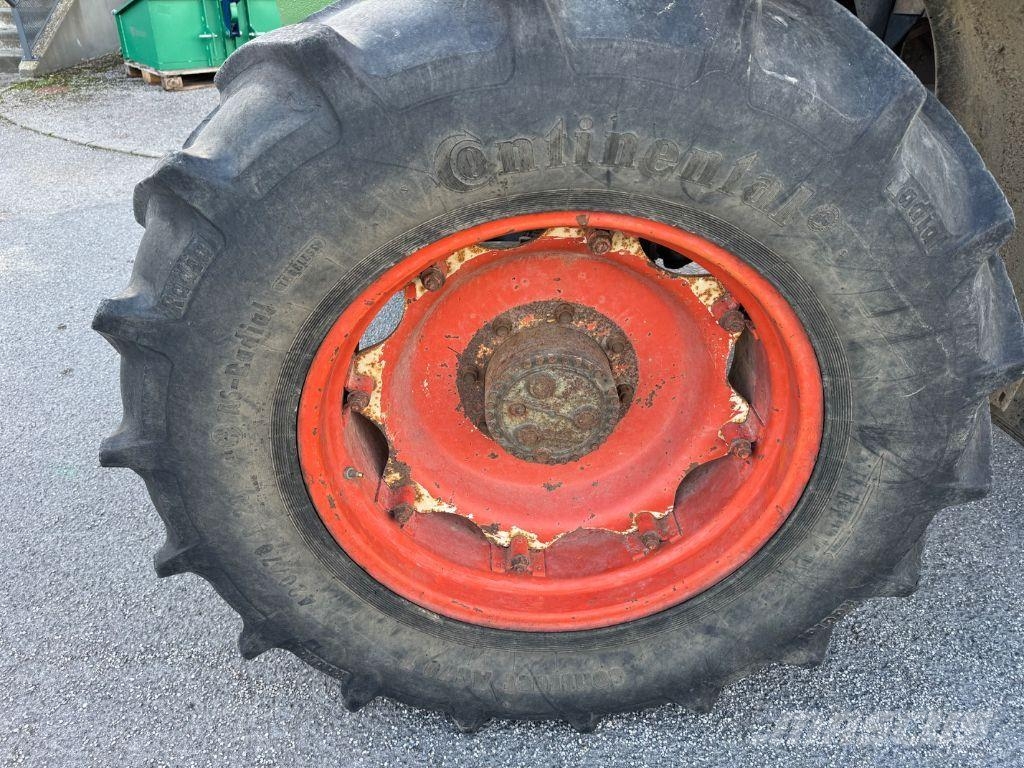 Fendt FAVORIT 612 LSA Traktori