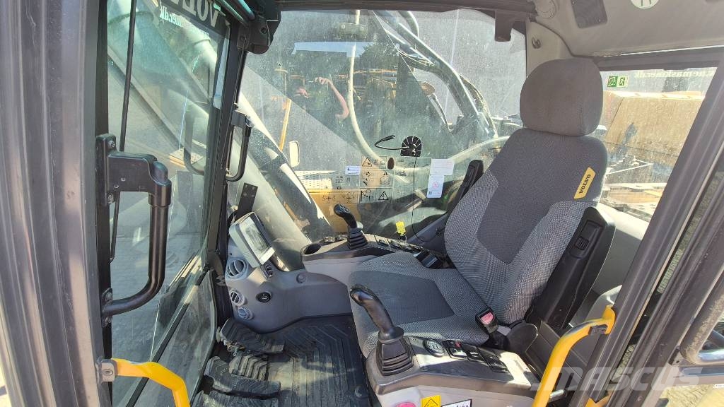 Volvo EC 480 D L Beltegraver