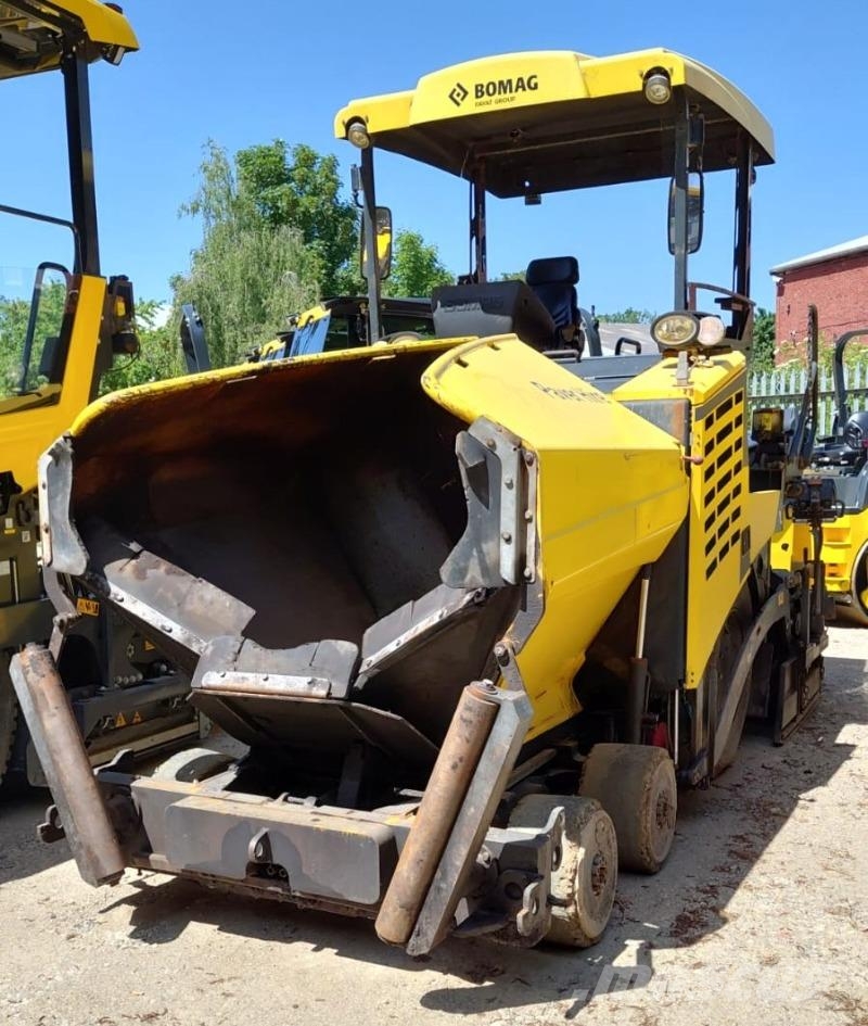 Bomag IT BF 300 P-2 S340-2 TV Stage IIIb/Tier 4f Asfalta klājēji