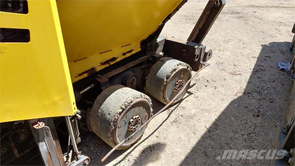 Bomag IT BF 300 P-2 S340-2 TV Stage IIIb/Tier 4f Asfalta klājēji