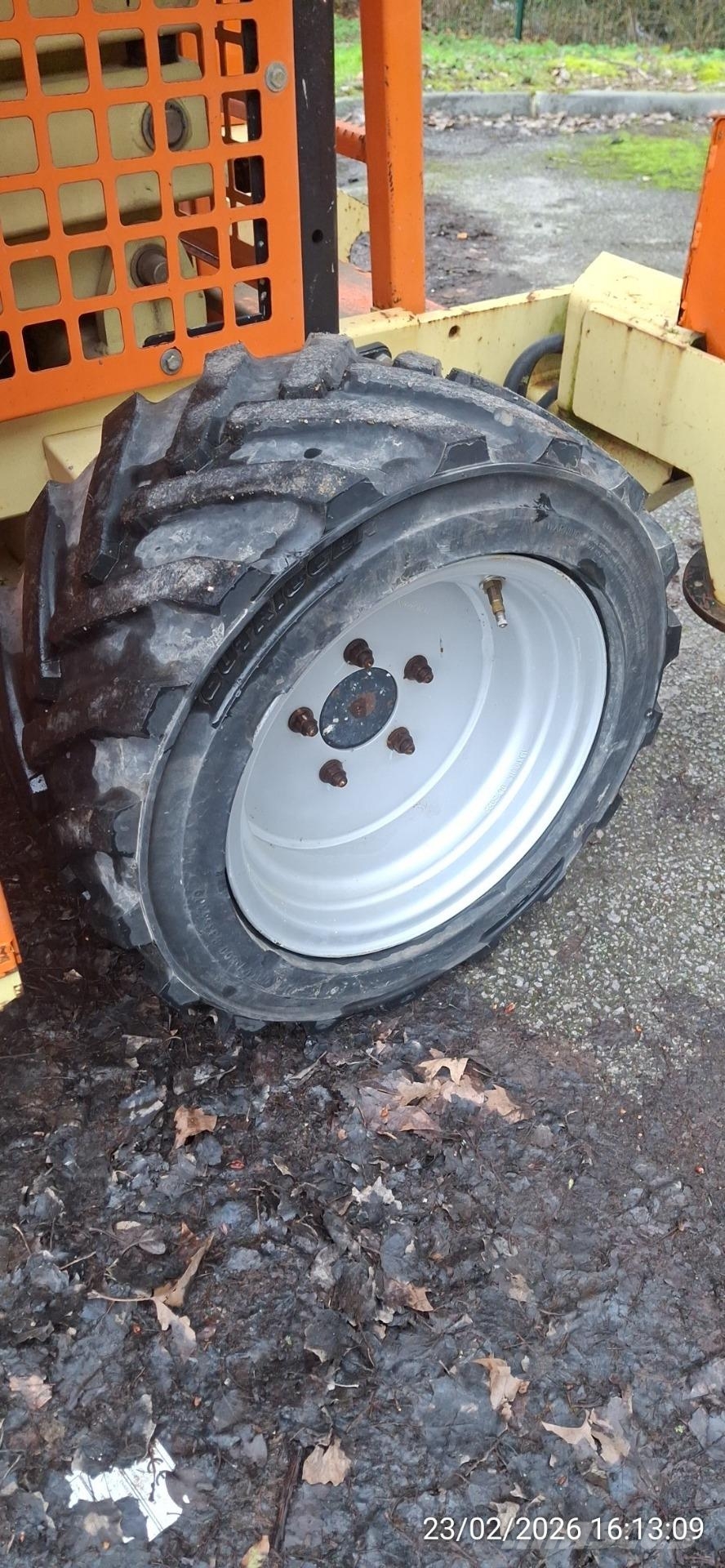 JLG 260MRT B 剪叉式升降机