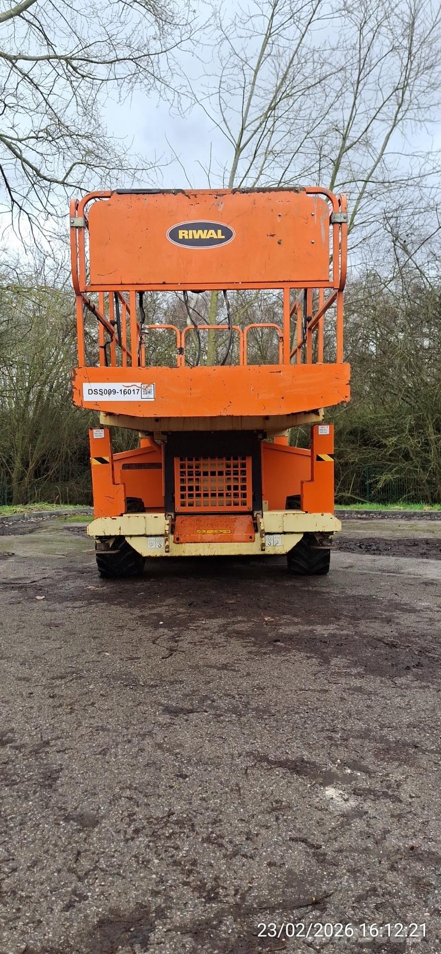 JLG 260MRT B 剪叉式升降机