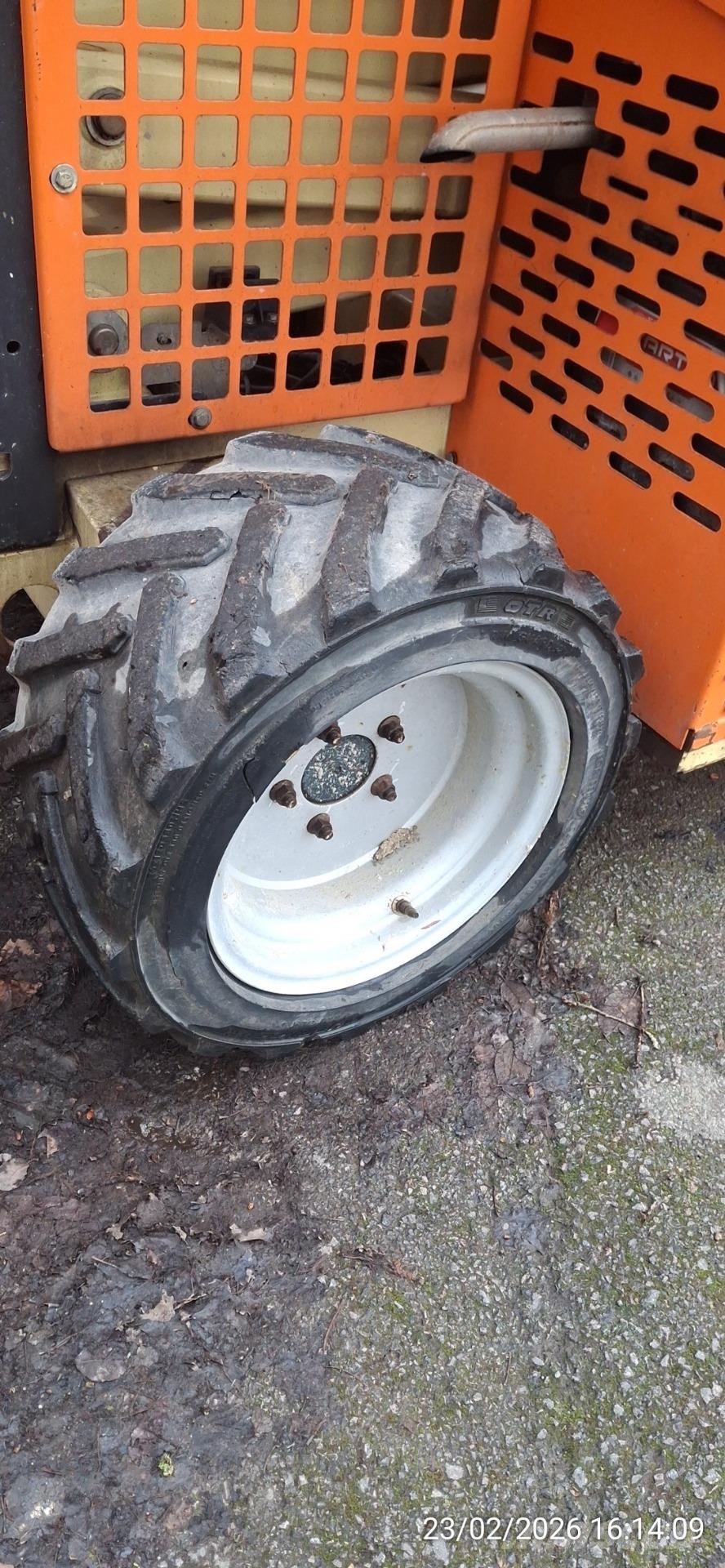 JLG 260MRT B 剪叉式升降机