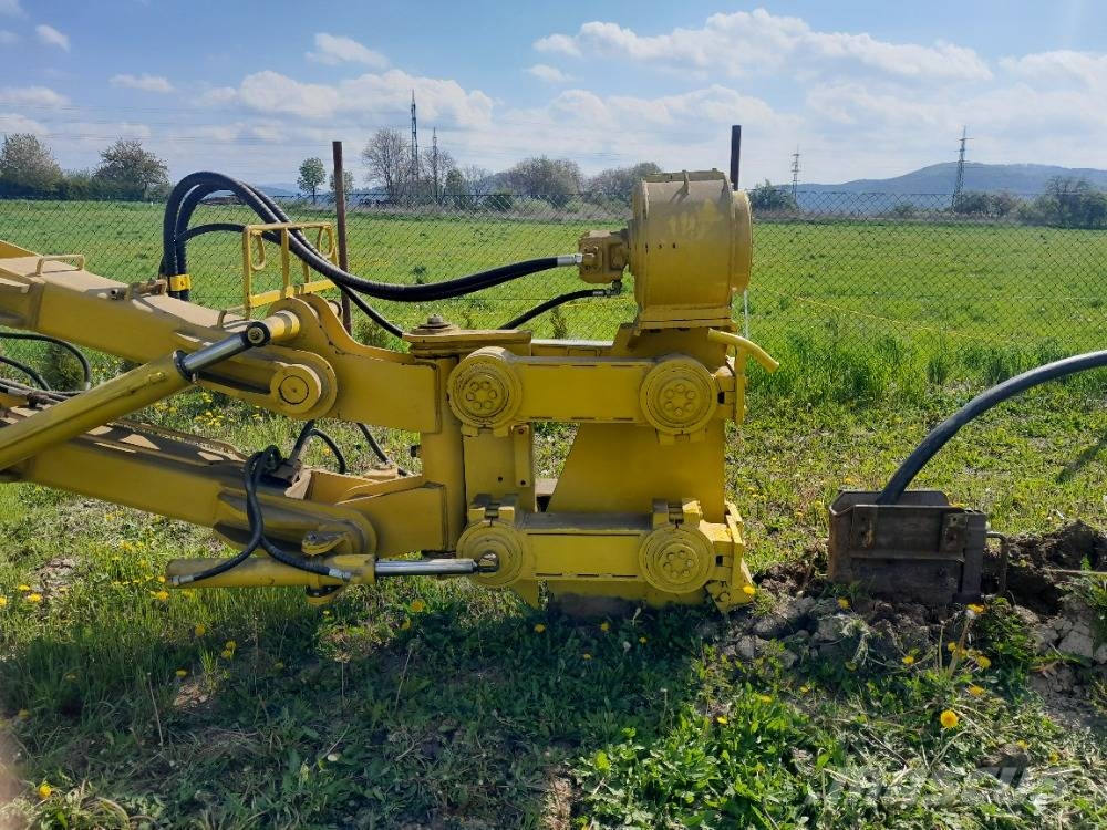 Komatsu d65 kabelpflug d65 -lancier kv15 الحفارات الأفقية