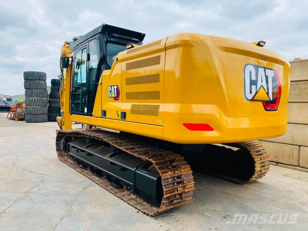 CAT 330 Roomikekskavaatorid