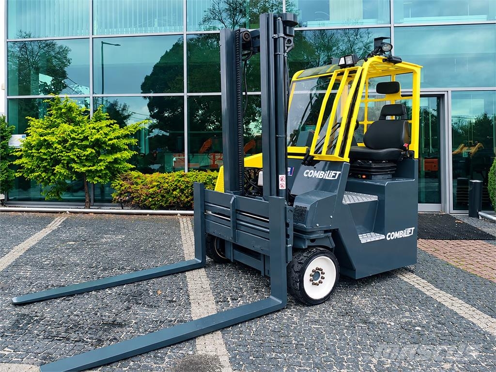 Combilift CB4000 Viličari sa 4-stranskim dohvatom