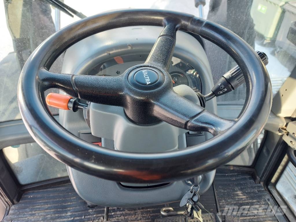 Valtra N101 拖拉机/农用车