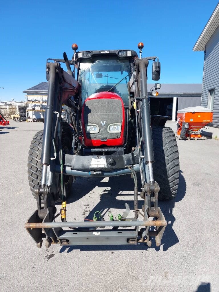 Valtra N101 拖拉机/农用车