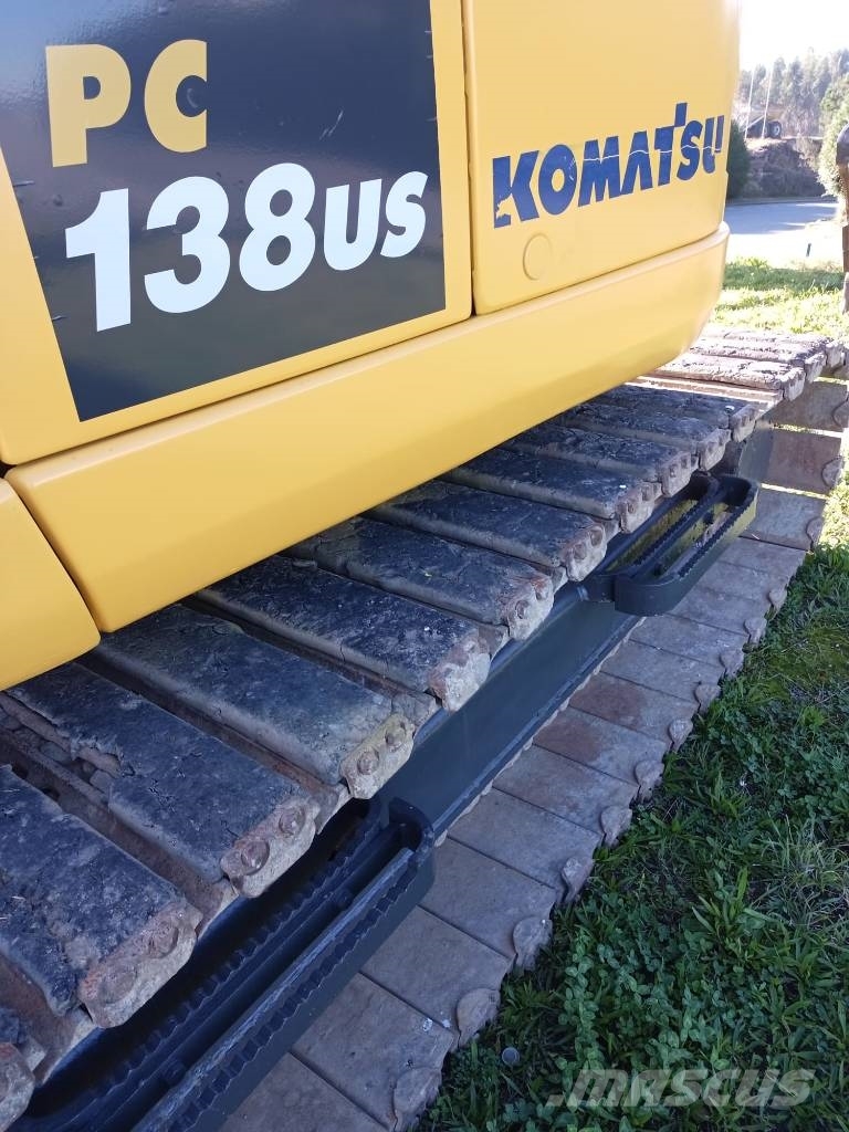 Komatsu PC 138 US-11 حفارات زحافة