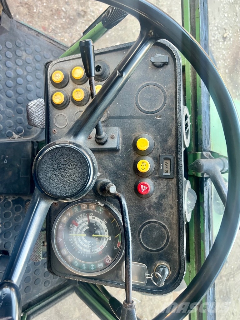Fendt Farmer 305 LS Traktoren