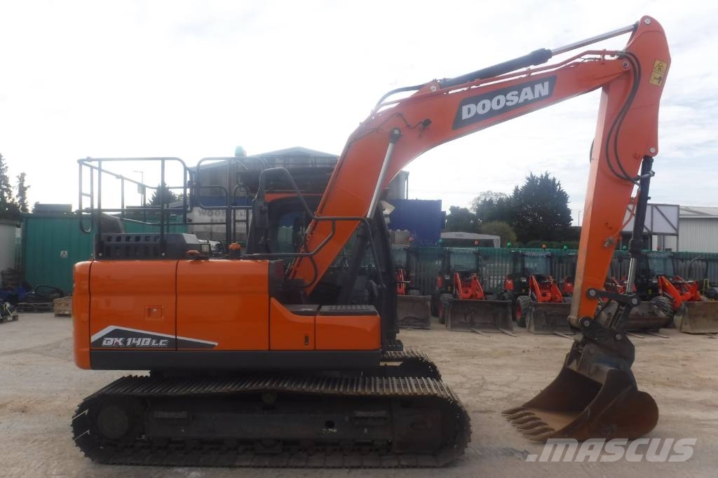 Doosan DX140 LC-7 Roomikekskavaatorid