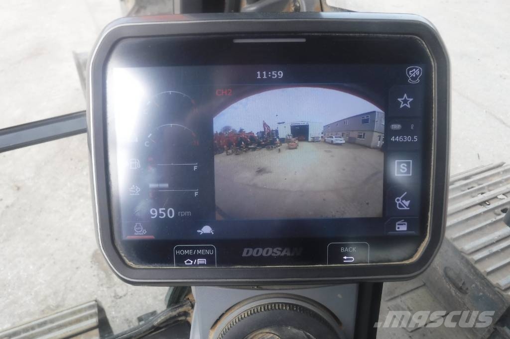 Doosan DX140 LC-7 Roomikekskavaatorid