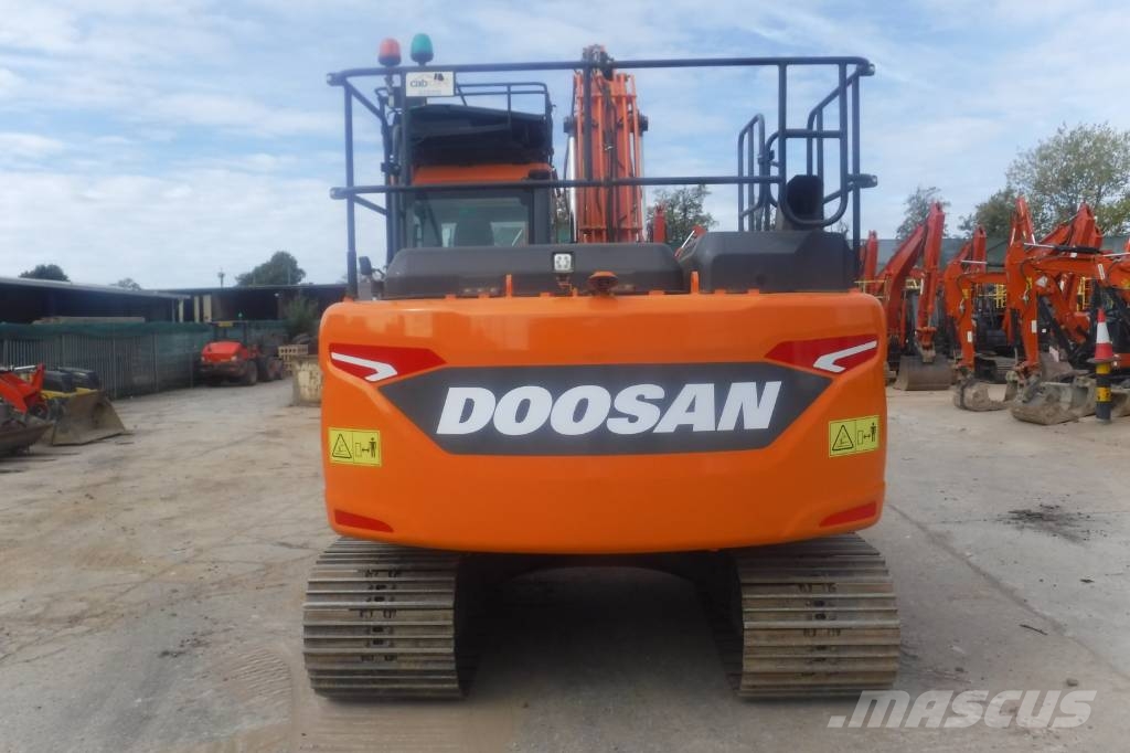Doosan DX140 LC-7 Roomikekskavaatorid
