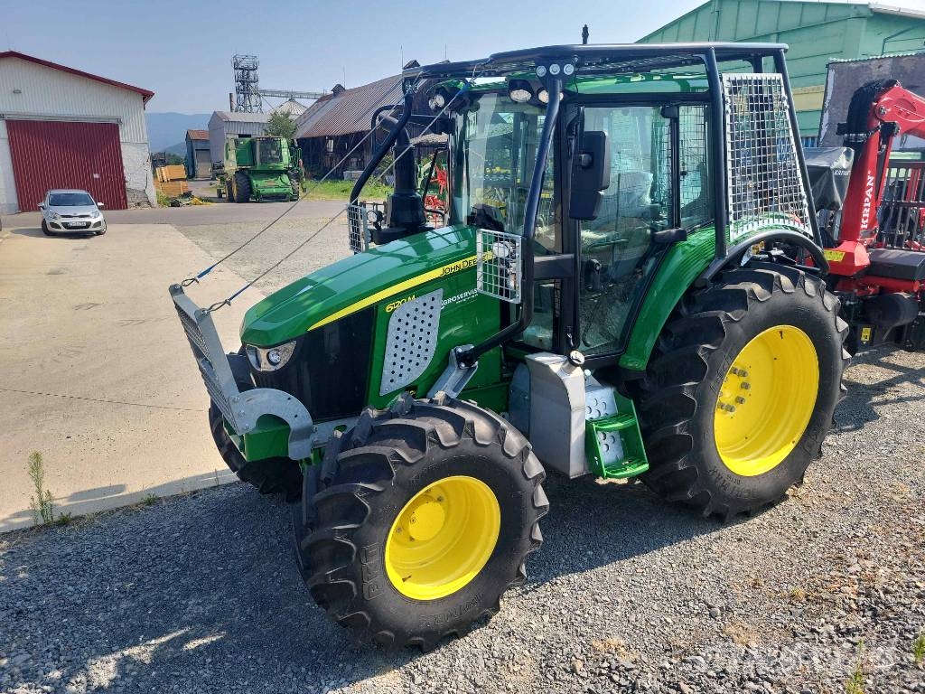 John Deere 6120 M Kuormatraktorit