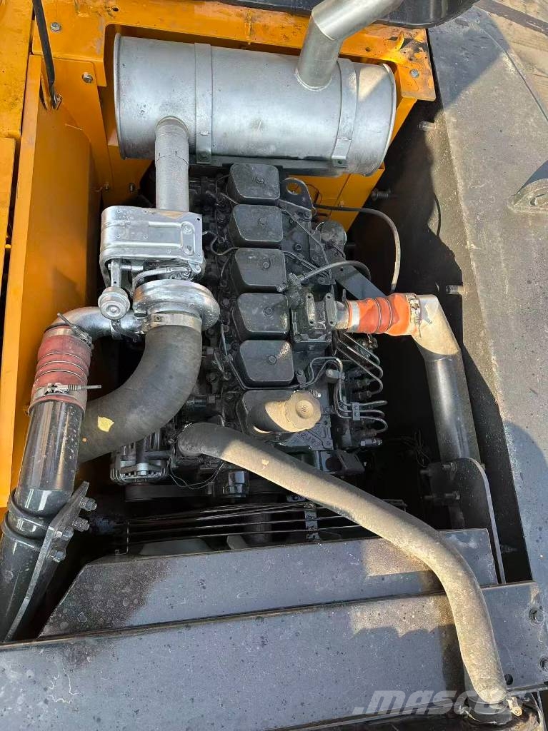 Hyundai 210w-9T Gravemaskiner på hjul