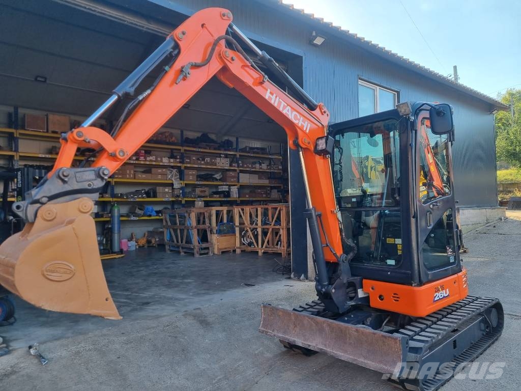 Hitachi Zaxis 26U Mini kotrók < 7t
