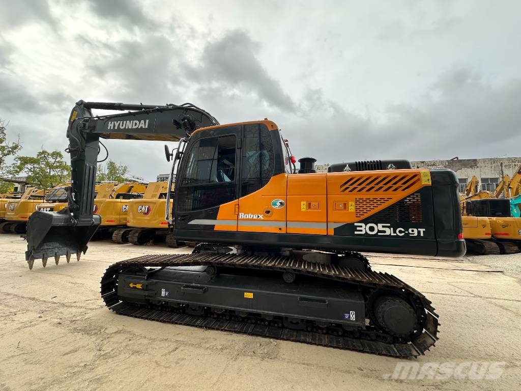 Hyundai 305LC-9T 3000 units excavators in stock Bagri goseničarji