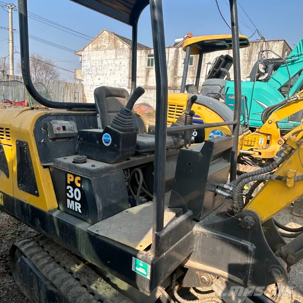Komatsu PC30 Εκσκαφάκι (διαβολάκι) < 7t