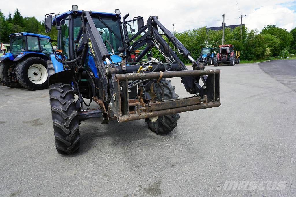 New Holland TL90 / RUC970 Traktoren