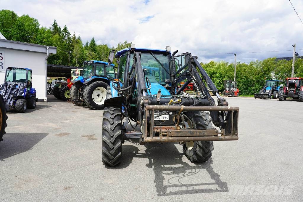New Holland TL90 / RUC970 Traktoren
