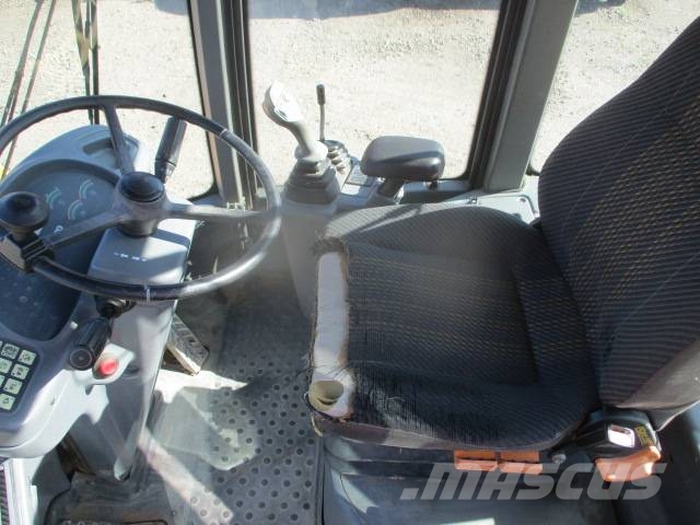 Volvo L 40 B 30 32 35 45 Gumikerekes homlokrakodók