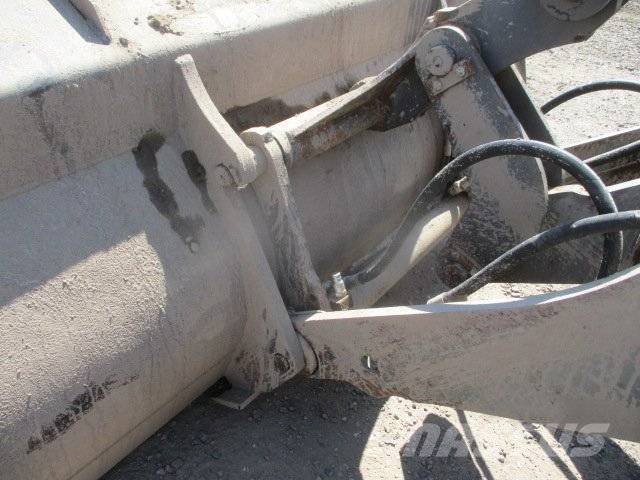 Volvo L 40 B 30 32 35 45 Gumikerekes homlokrakodók