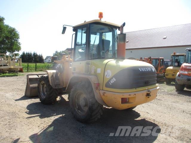 Volvo L 40 B 30 32 35 45 Gumikerekes homlokrakodók